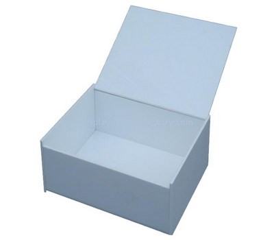 Bespoke small acrylic box with lid NAB-562