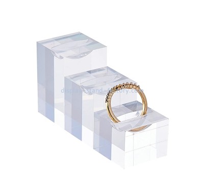 Lucite item manufacturer custom acrylic cubes jewelry ring photo risers NJD-264